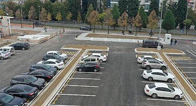 Kocaeli'de Milli İrade Meydanı otoparkı faaliyette