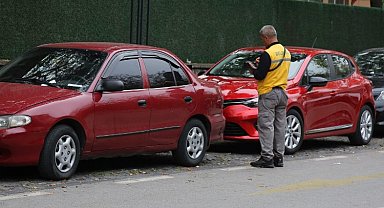 Kocaeli'de yol üstü parklanmada yeni tarife