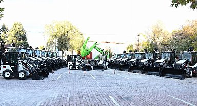 Konya Büyükşehir araç filosunu güçlendirdi