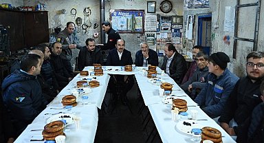 Konya'da esnafla buluştu