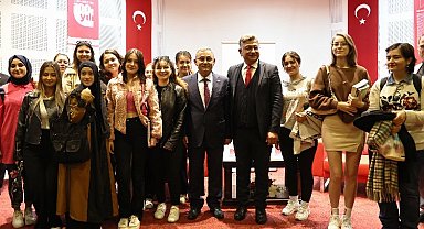 Kütahya'da Başkan Işık gençlerle buluştu