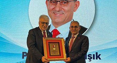 Kütahya'ya Avrasya hizmet ödülü