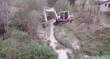 Manisa Selendi'de dere temizliği