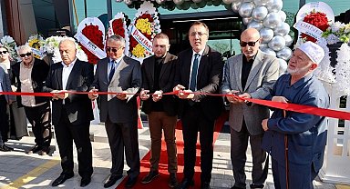 Mehmet Savran Nevşehir esnafına işyeri açılışı morali