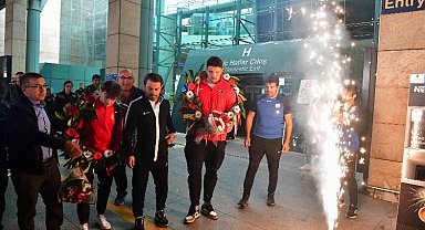 Millilere coşkulu karşılama