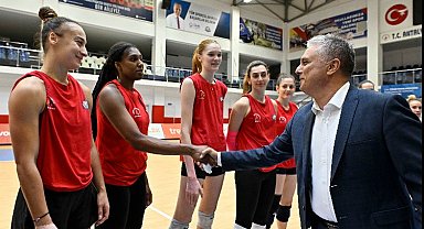 Muratpaşa'nın Sultanları'na Başkan Uysal'dan ziyaret