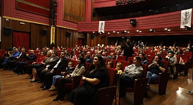 Perde çocuk ve gençler için açıldı