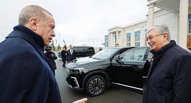 Tokayev'e Togg hediye etti