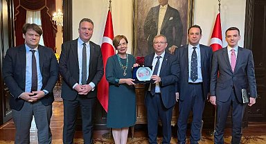 Trakya Üniversitesi'nden Büyükelçi Sekizkök'e nezaket