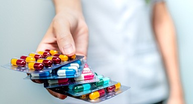 Türkiye’de Her 3 Reçeteden 1’i Antibiyotik!