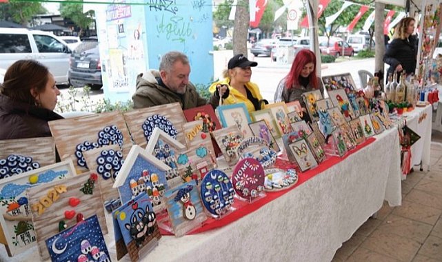 Adana'da Kadın Emeği Pazarı kuruldu
