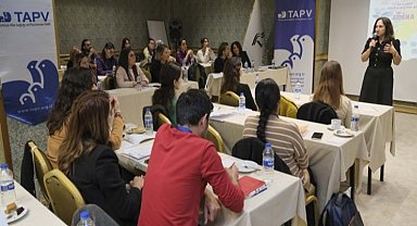 Adanalı depremzedelere eğitim verildi