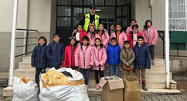 Altın Lale Vakfı Başkanı Türker, Hatay'da yardım dağıttı
