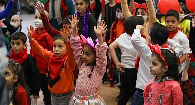 Ankara'da LÖSEV'den yeni yıla moralli merhaba