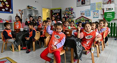 Ankaralı minikler meşe palamudu ekti