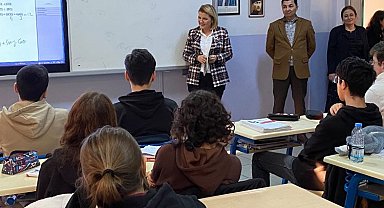 Başkan Hürriyet lise öğrencileriyle buluştu