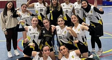 Beyoğlulu kızlar galibiyetle ayrıldı