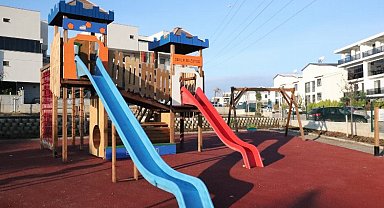 Bursa Gemlik'te çocuklar yeni parklarına kavuştu