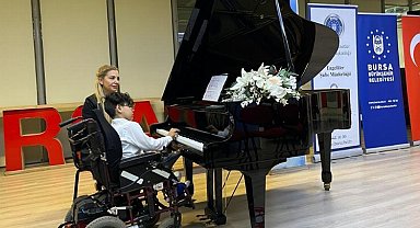 Bursa'da özel bireylerden özel resital