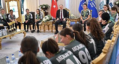 Bursalı şampiyon sporculardan Başkan Aktaş'a ziyaret