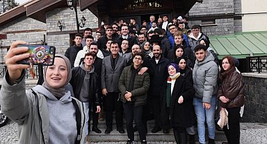 Bursa'nın zirvesinde Başkan Dündar gençlerle buluştu