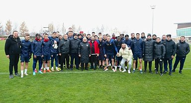 Büyükşehir'den Kayserispor'a moral ziyareti