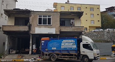 Çayırova Zabıtası'ndan çöp ev operasyonu