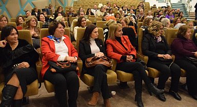 CHP Bursa'da kadın aday adaylarıyla buluştu