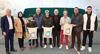 Darıca Trabzonlular'dan 4 milli sporcuyu ödül