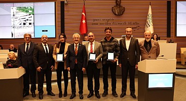 Deprem bölgesindeki çalışmalara katkı verenlere teşekkür