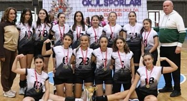 Edirne Yıldız Kızlar'da filenin galibi Keşan takımı