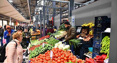 Esnaf ve vatandaştan yenilenen Ulus Hali'ne tam not