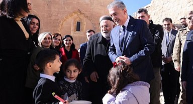 Farklı dinler ve diller Mardin'in zenginligidir