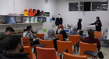 Hasta ve yaşlı bakım kursuna yoğun ilgi