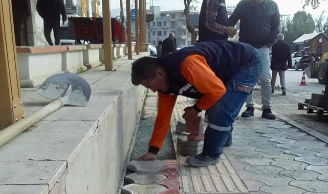 Hatay'da deforme olan yollar yenileniyor