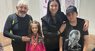 Hollandalı altın kalpli maratoncu kardeşleri sevindirdi