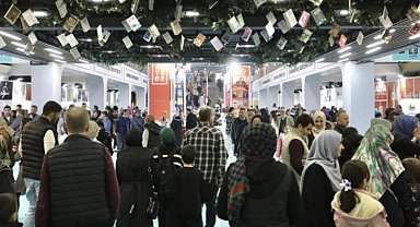 İnegöl Kitap Günleri 150 bin kişiyi ağırladı