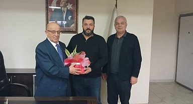 İzmit Belediyesi şoförlerin gününü kutladı