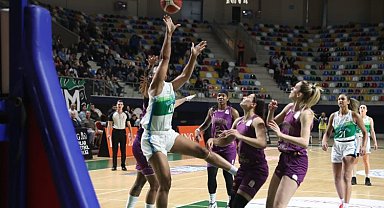 İzmit'in Perileri Galatasaray'ı farklı geçti