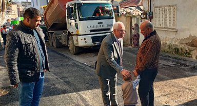 Karabağlar'da asfalt ekipleri Umut'ta