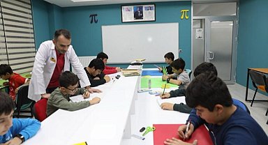 KAYMEK'ten öğrencilere ödev merkezi