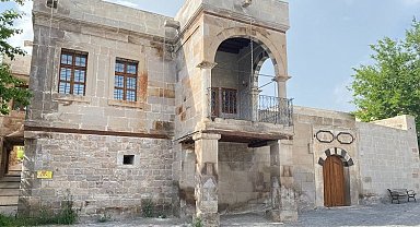 Kayseri Melikgazi tarihi emanetlere sahip çıkıyor