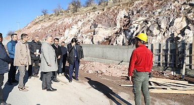 Kayseri Melikgazi'de yeni yol mesaisi