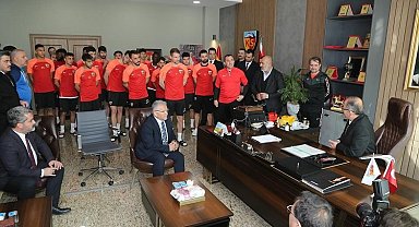 Kayseri protokolünden Kayserispor'a ziyaret