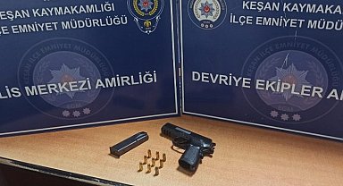 Keşan'da ruhsatsız silah ele geçirildi