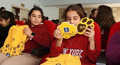 Kocaeli Büyükşehir çocuklara hayvan sevgisi aşılıyor