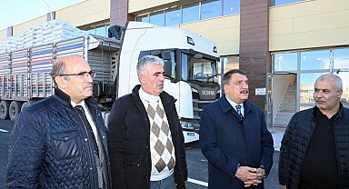 Malatya'da Başkan Gürkan'dan yeni buğday pazarına inceleme