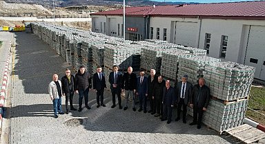 Manisa Demirci Açık Ceza İnfaz Kurumu'na kilit parke desteği