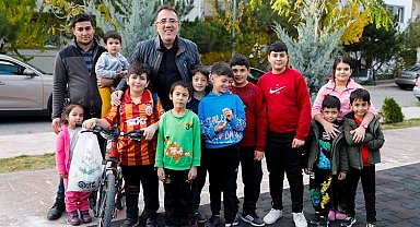 Mehmet Savran'dan Nevşehirli çocuklara hediye