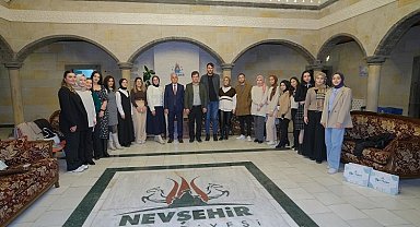 Mehmet Savran'dan Nevşehirli gönüllü gençlere tebrik